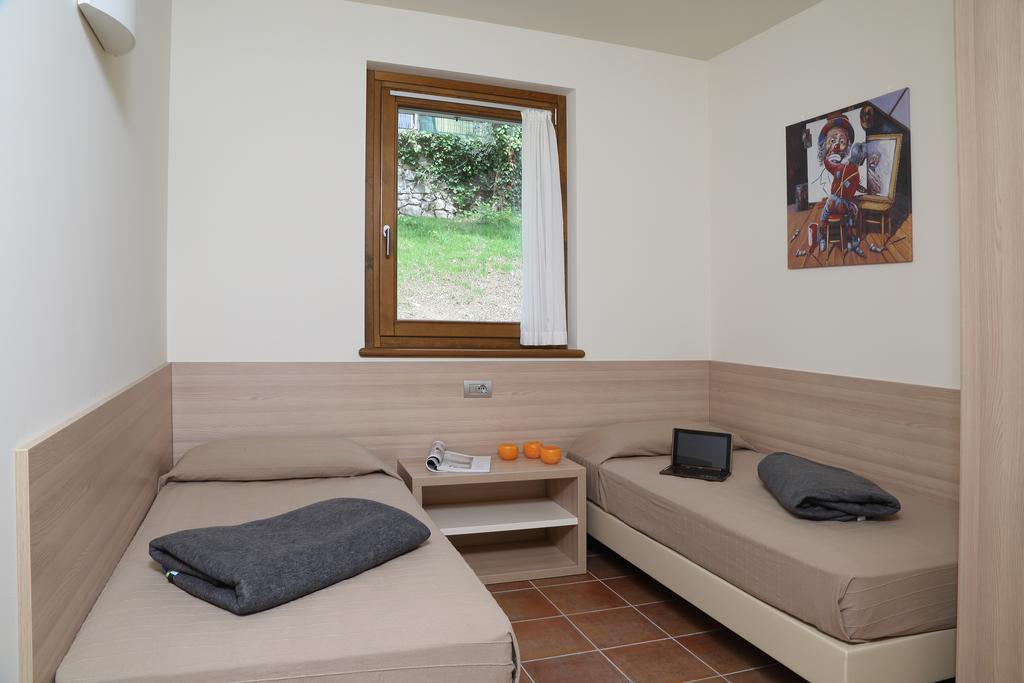 Appartamenti Corte Leonardo Garda  Zimmer foto