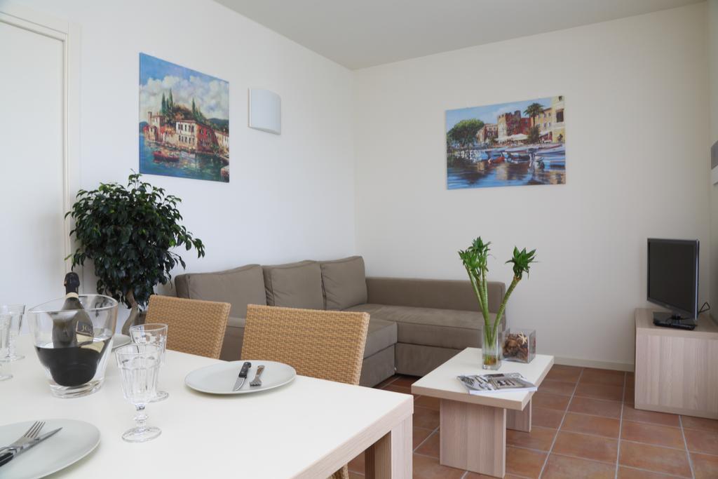 Appartamenti Corte Leonardo Garda  Zimmer foto