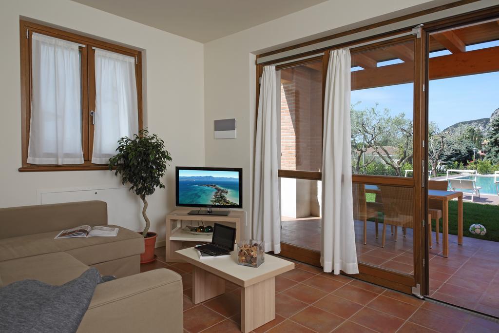 Appartamenti Corte Leonardo Garda  Zimmer foto