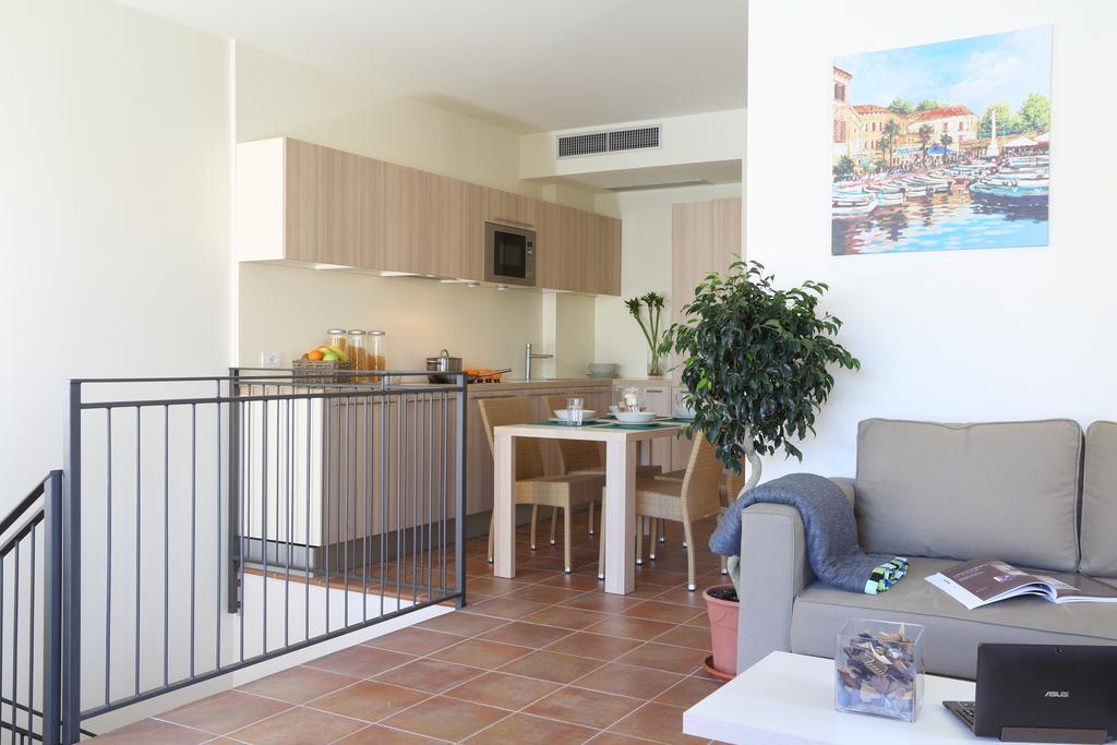 Appartamenti Corte Leonardo Garda  Zimmer foto